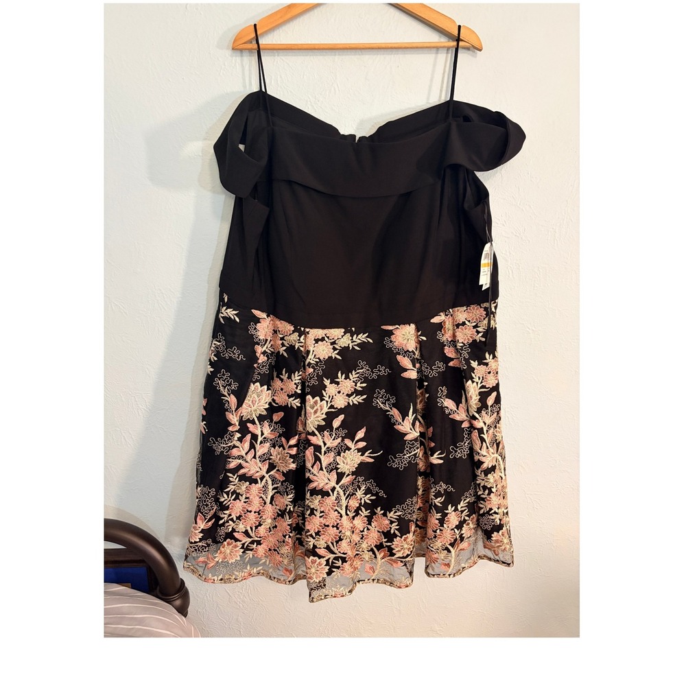 Morgan & Co Dress 24W Black Floral Embroidered Romantic Autumn Wedding Guest